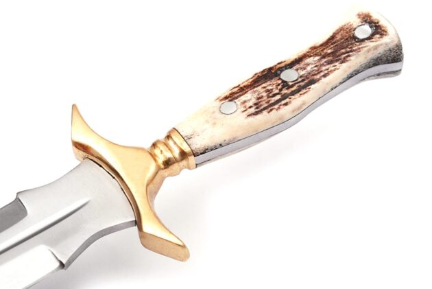 Premium Handcrafted Hunting Dagger – Stag Horn Handle & Brass - Image 3